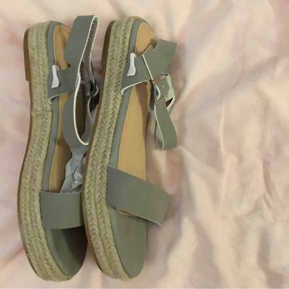 5/25% off - Pretty Grey Strap Sandals - Picture 4 of 4
